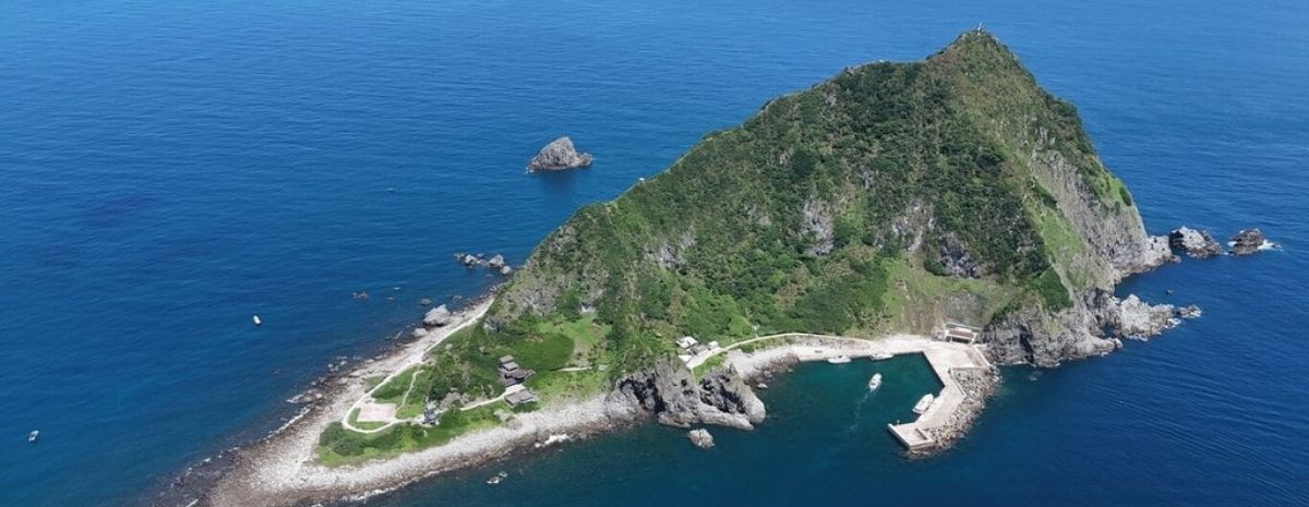 基隆船潛｜搭船出海探索基隆嶼、沉船、水晶宮
