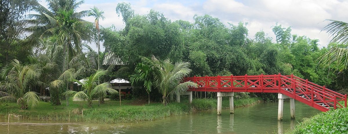 Hoi An Red Bridge Cooking Class | Market Tour, River Cruise & Vietnamese Cooking Experience